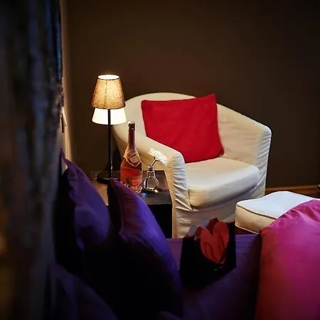 Nocleg ze śniadaniem Au Clair Obscur